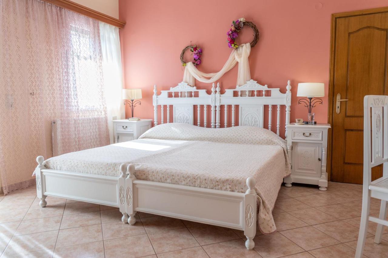 Artemis Superb 2 Bedroom Apartment 700 M Away From The Beach Minia Exterior foto